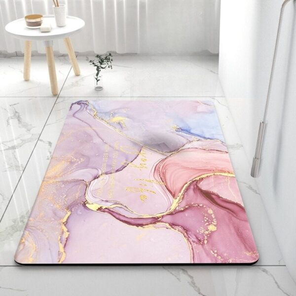 Anti-slip badmat 80x50cm met marmerpatroon en goudaccenten.