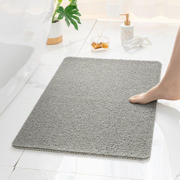 Antislip Italiaanse douchemat grijs, comfortabel en veilig voor voeten.