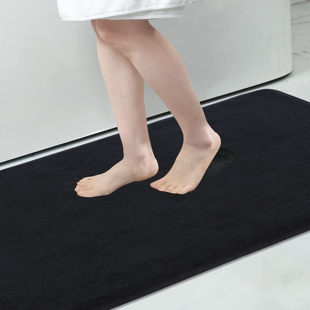 Anti-slip badkamer tapijt, zwart, voor veiligheid na bad.