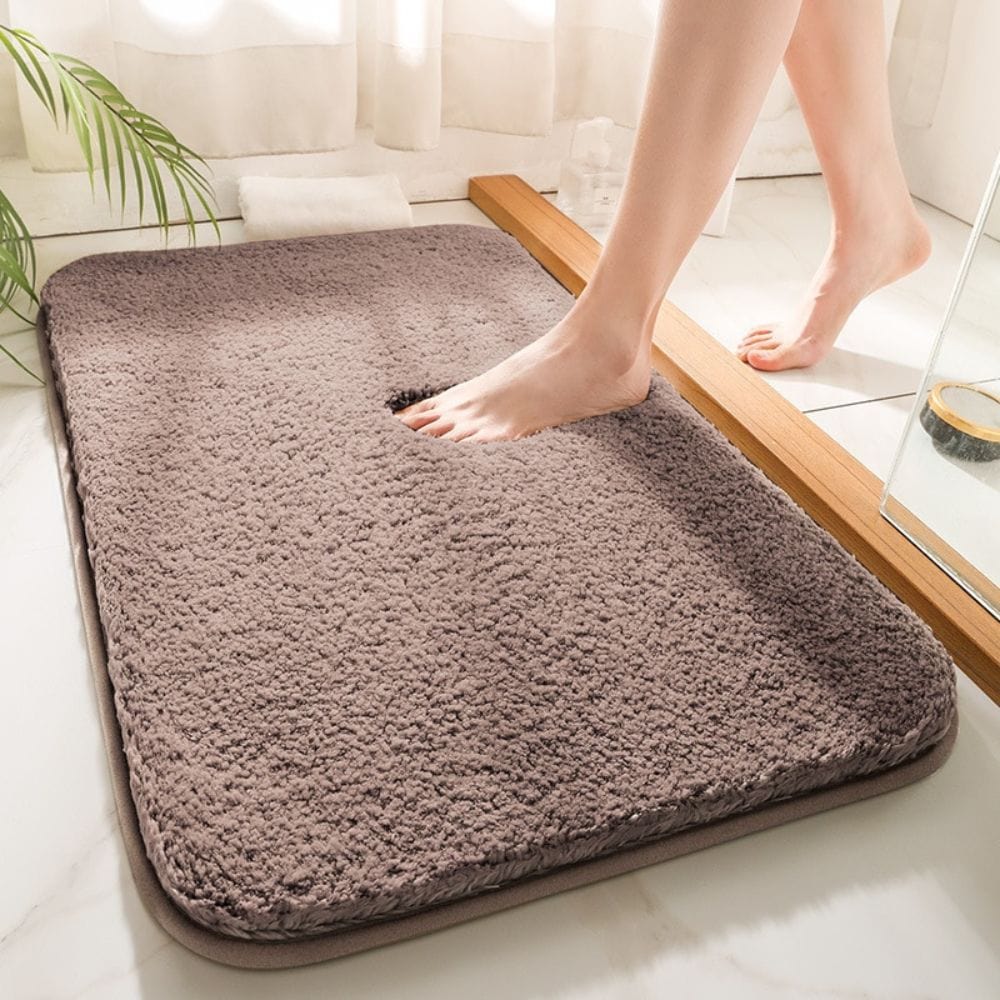Superabsorberende badkamermat, zacht en droog, voor comfort en veiligheid.