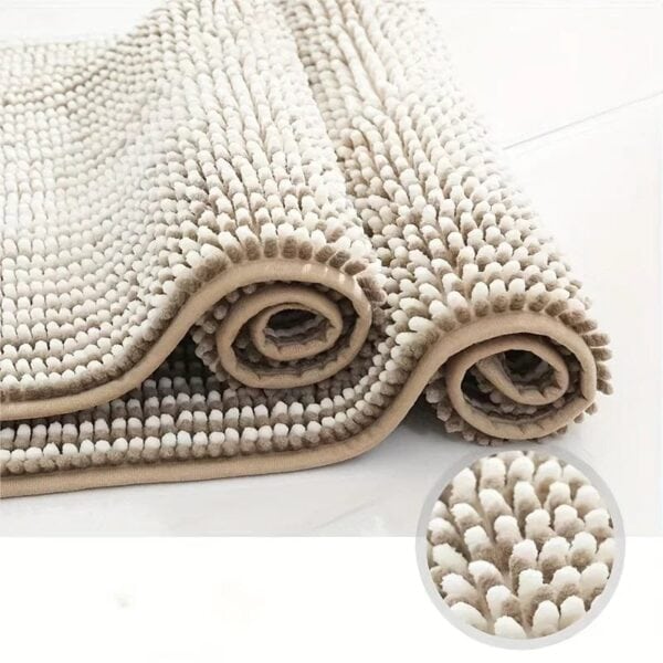 Zacht chenille tapijt met ronde vezels, beige en crème.