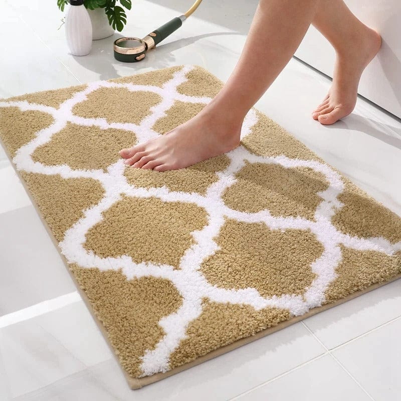 Berber Bath Mat with Geometric Pattern for Bathroom.